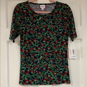LuLaRoe black, green, and red Gigi shirt S NWT